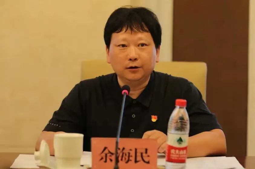 崇外商會聯(lián)合黨委書記、商會會長丁一參加崇外街道黨建協(xié)調(diào)委員會全體會議并代表成員單位進(jìn)行發(fā)言